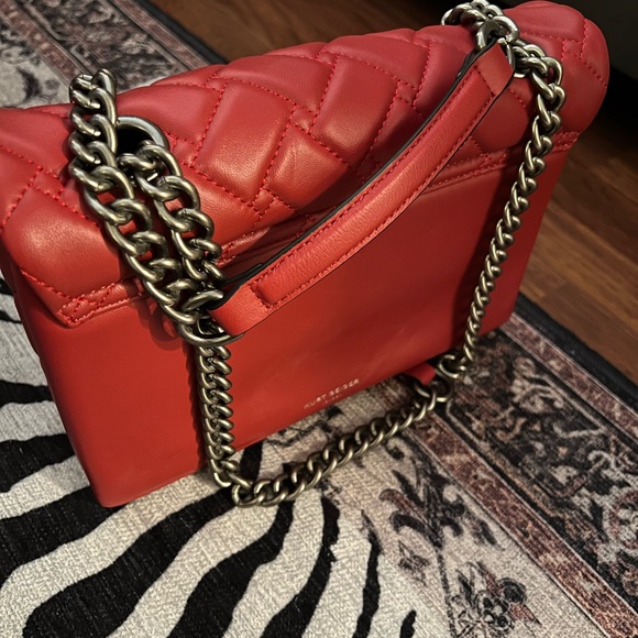 Red quilted purse - Picture 3 of 3
